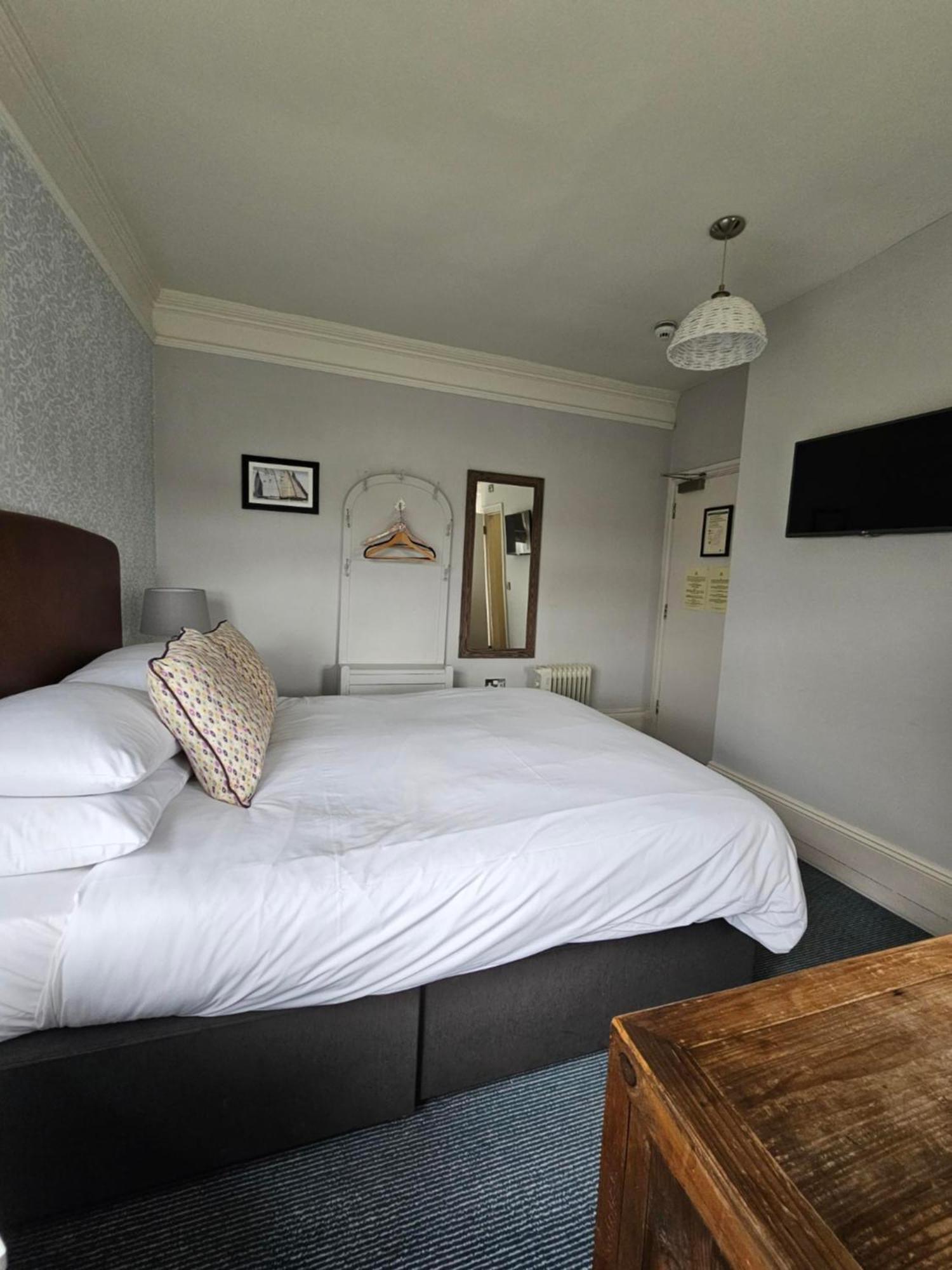 فندق Cockhaven Arms Bishopsteignton المظهر الخارجي الصورة